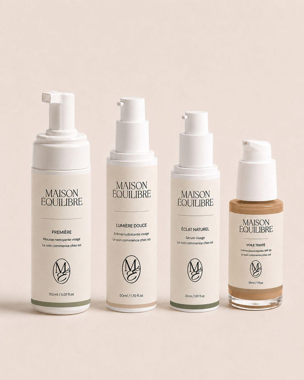 Première, Lumière Douce, Éclat Naturel et Voile Teinté réunis dans le Rituel Signature.